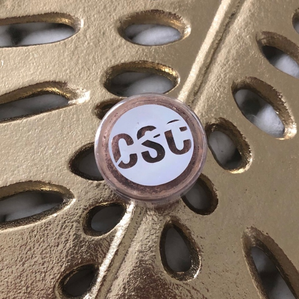 Clean Slate Cosmetics gold highlighter